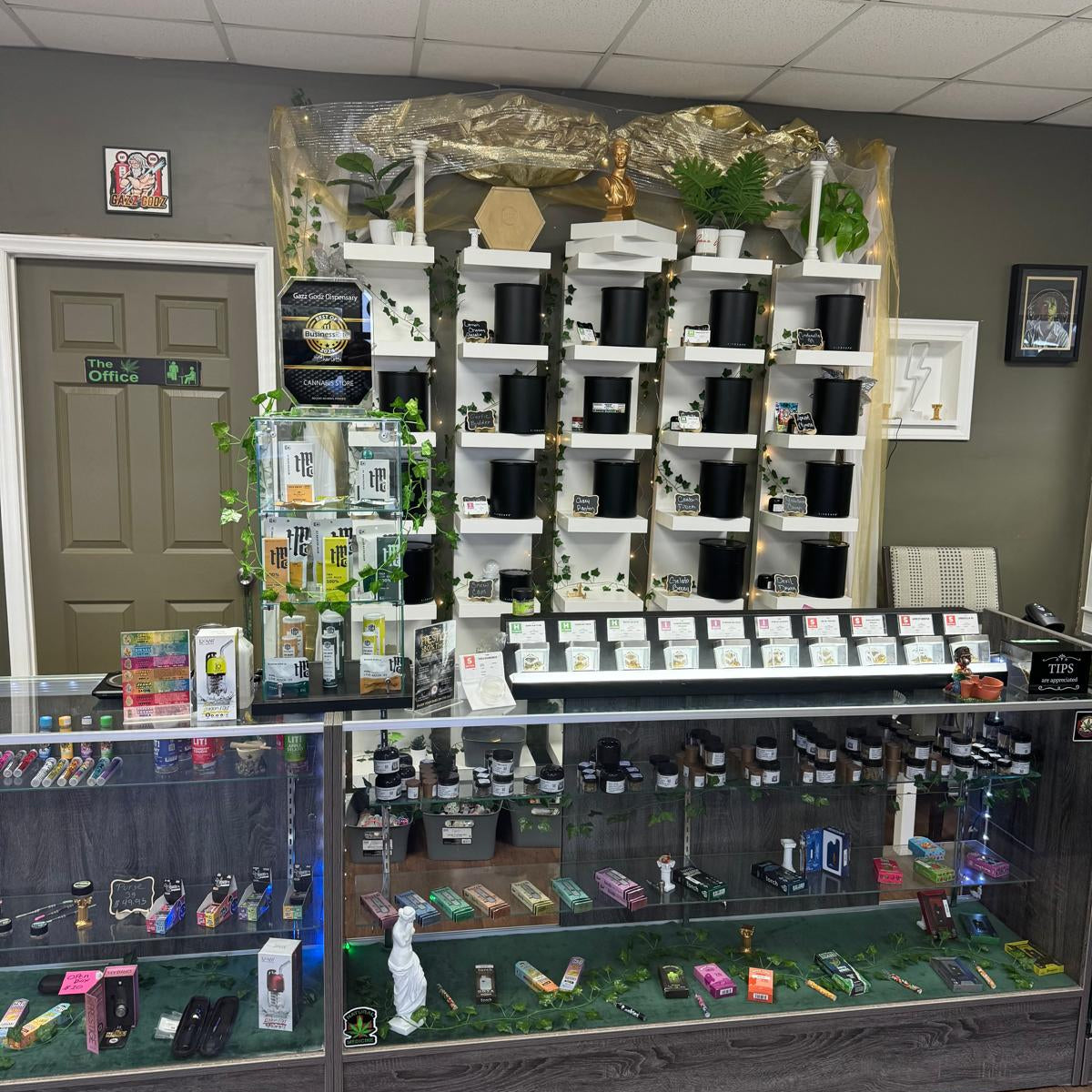 Interior of the store and bulk flower